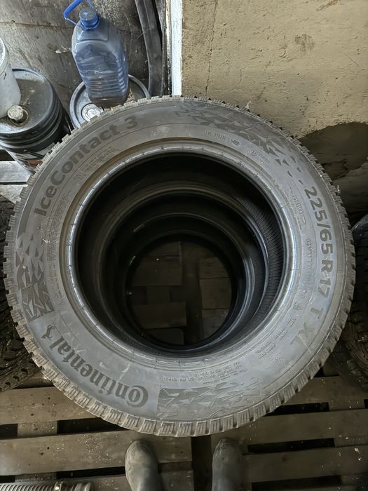 Продам зим.резину 225/65/17