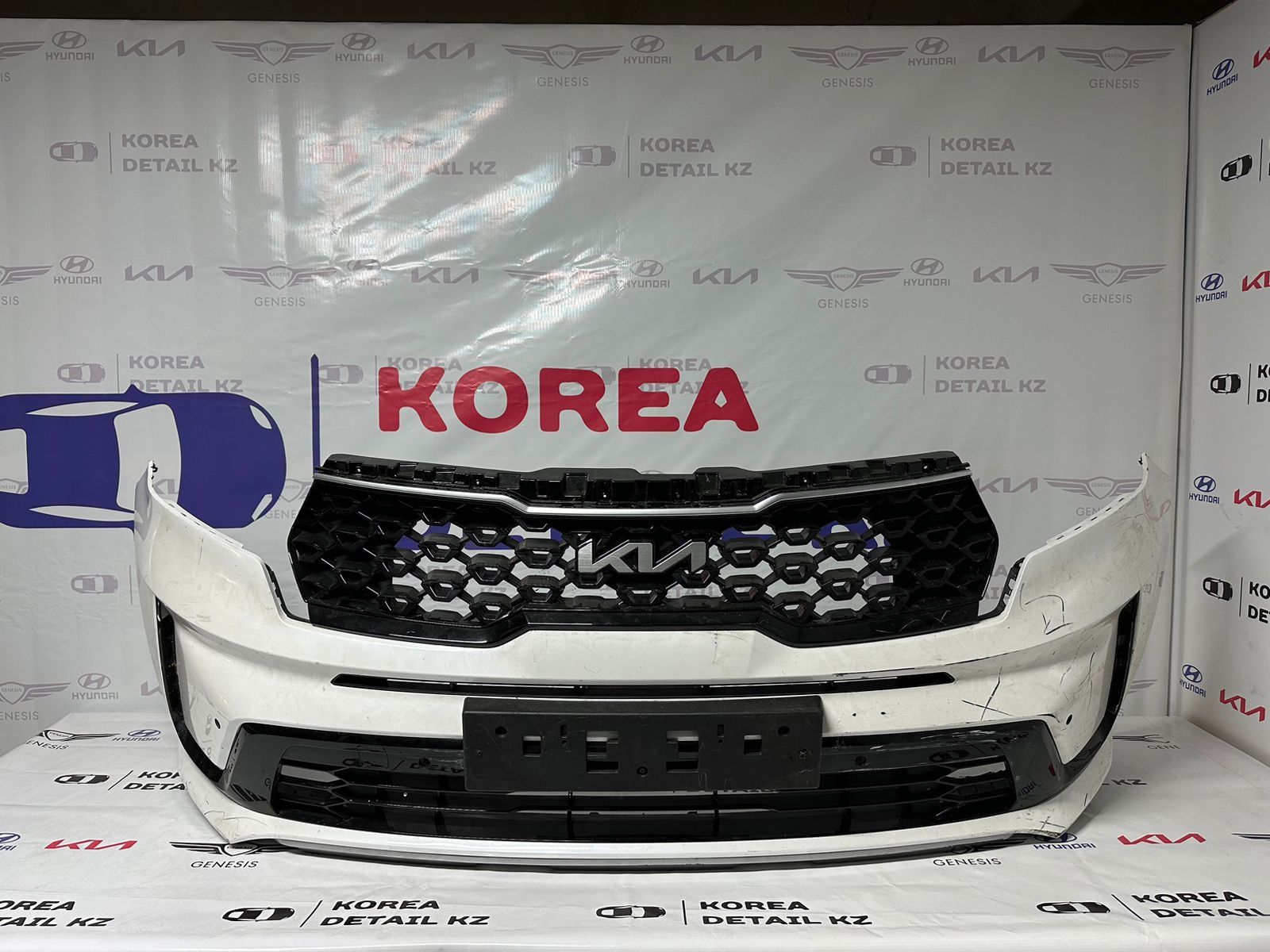 Бампер на Hyundai Palisade Carnival Santa Fe Grandeur Кia