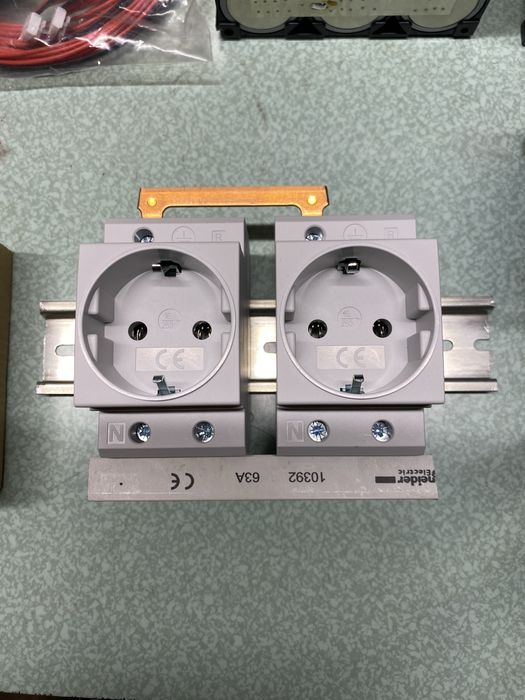 НОВИ! EU Контакти 16А за DIN шина