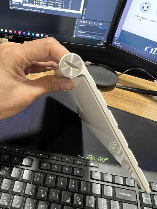 Apple Magic Keyboard 1