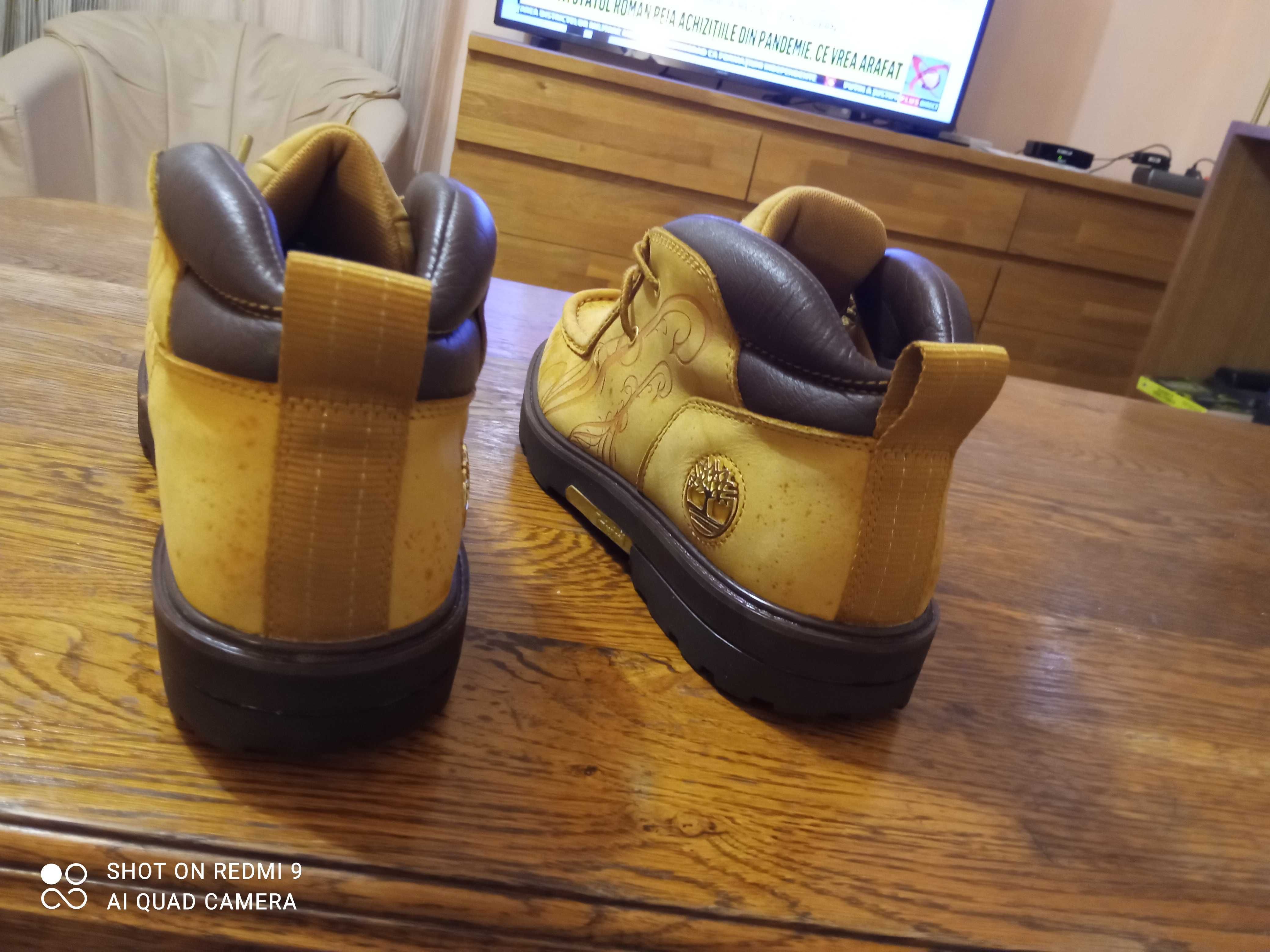 Ghete Timberland 42