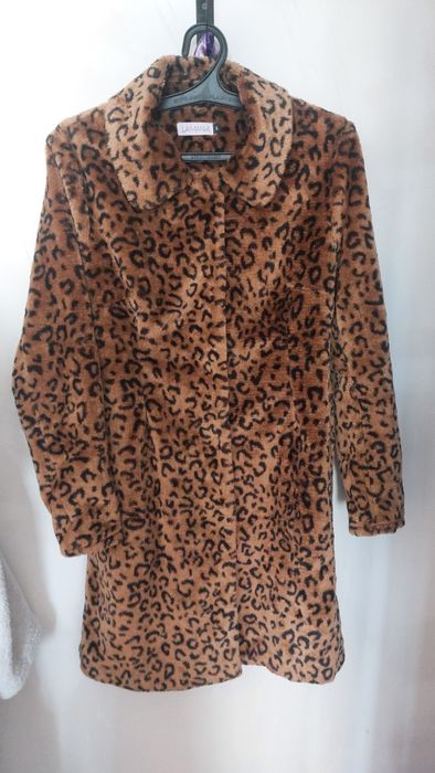 Продам пальто женское