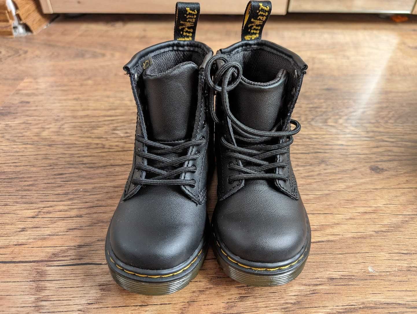 Детски кубинки Dr Martens НОВИ!