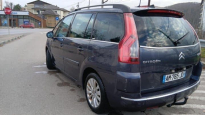 Vand 2 masini passat b6 an 2010 1.6 si un citroen C4 2010 1.6,