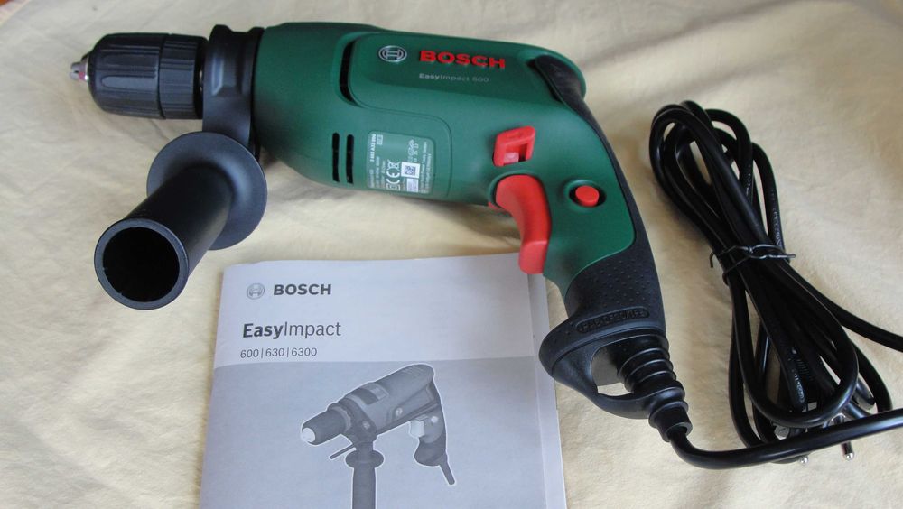 Bormasina  BOSCH  Easy impact  600   noua cu garantie