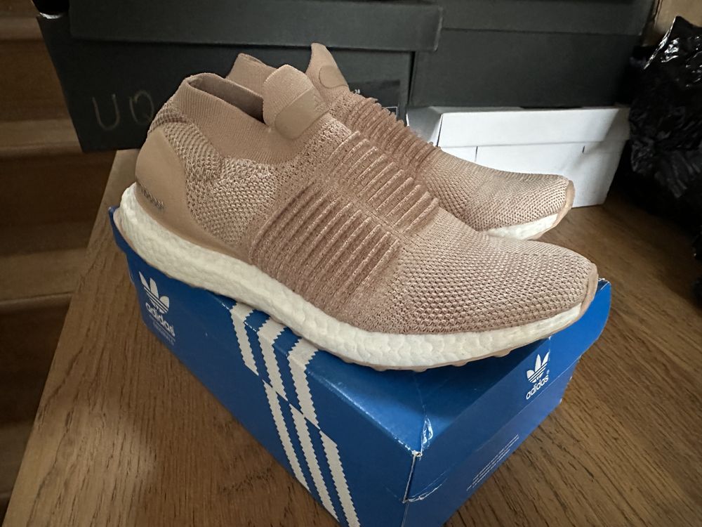 Adidasi ultraboost Continental