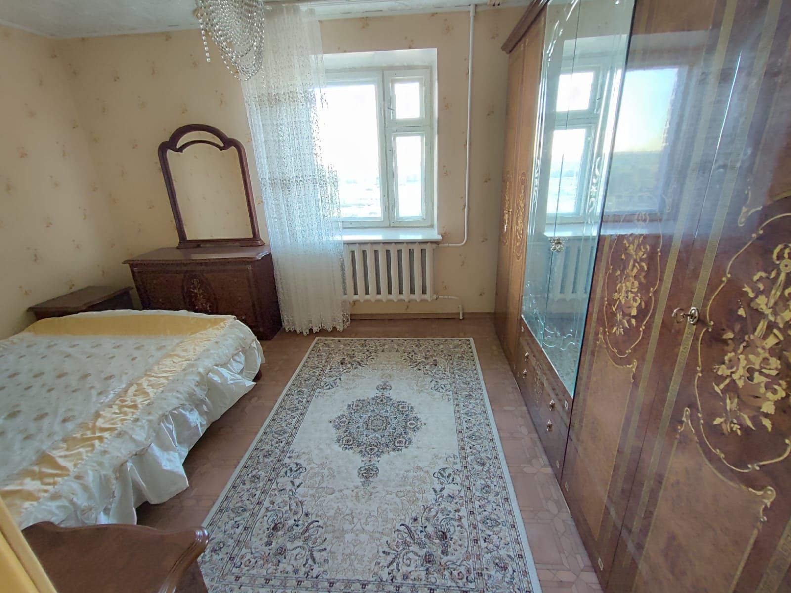 Продам 3 х комн квар. 7-15, 4 этаж.