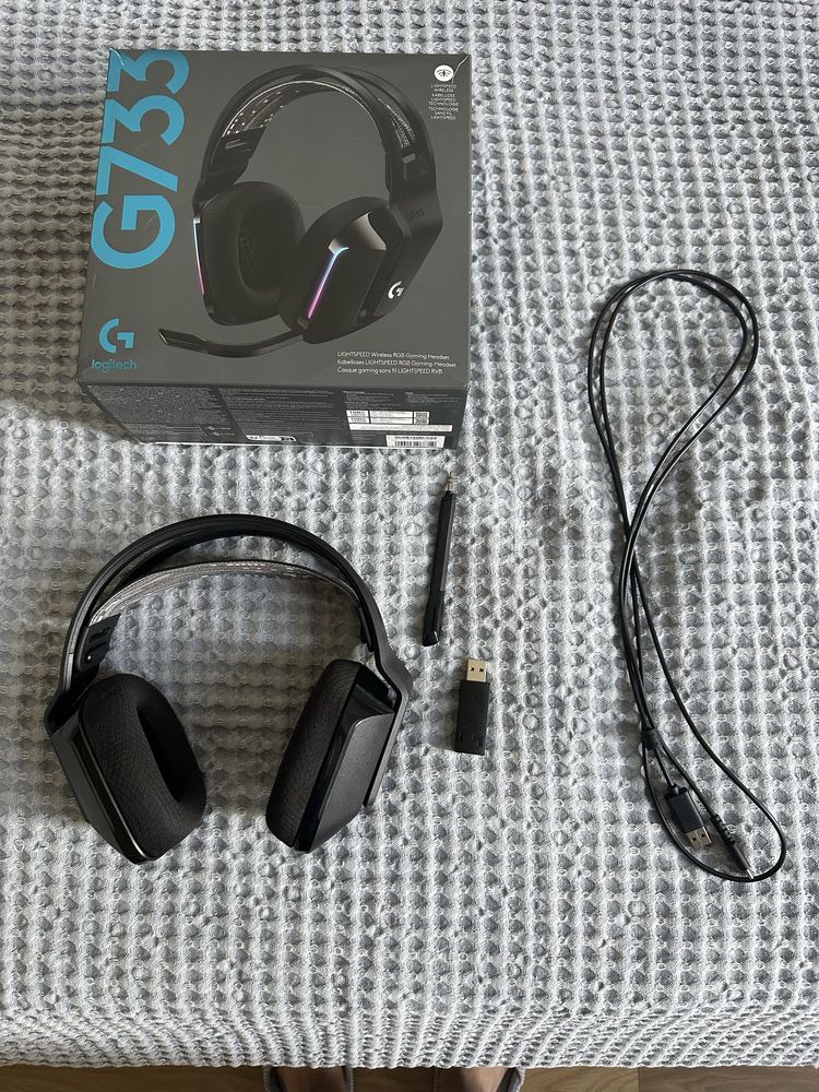 Logitech g733 в черном цвете