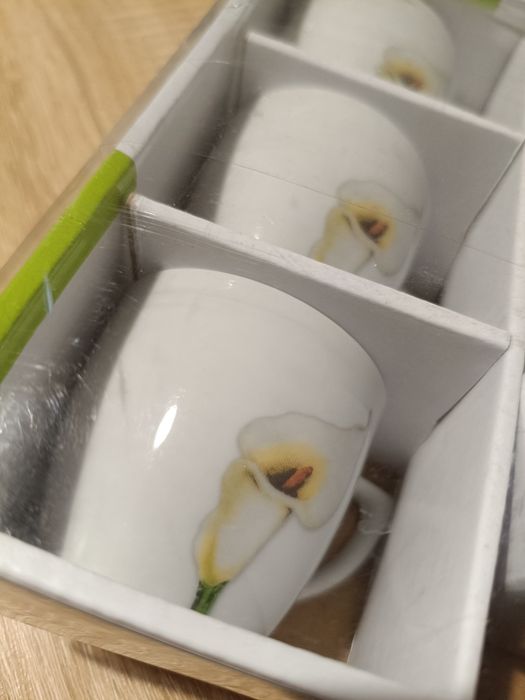 Set 6 Cești de Cafea + Farfurii