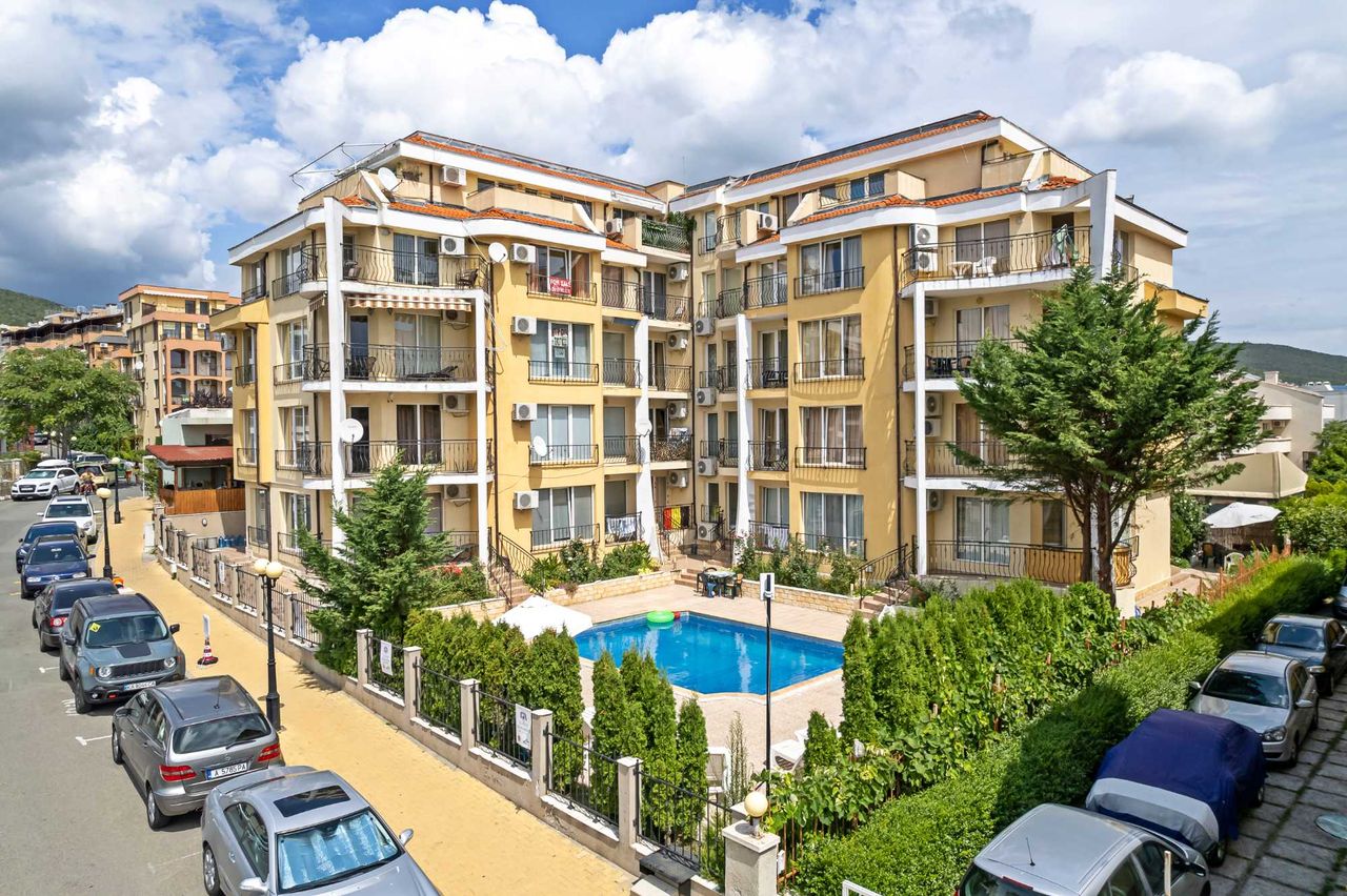 Продава се Тристаен апартамент в Свети Влас - 77 кв.м за 1416 €/кв.м - Снимка #15