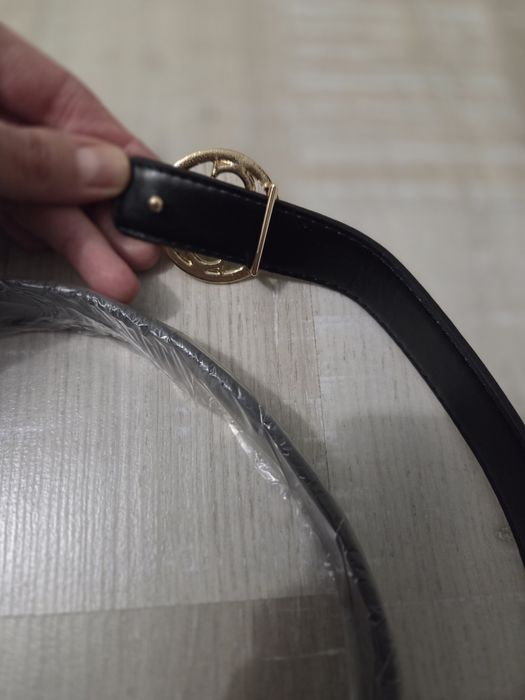 Curea Guess, noua, nepurtata