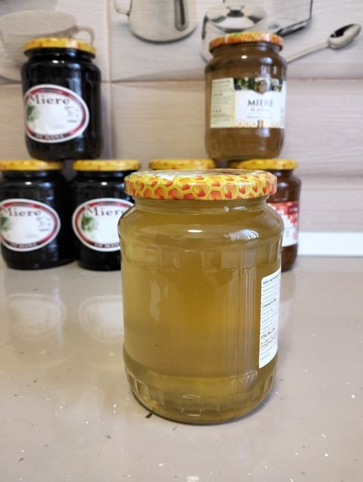 Vând miere de mană