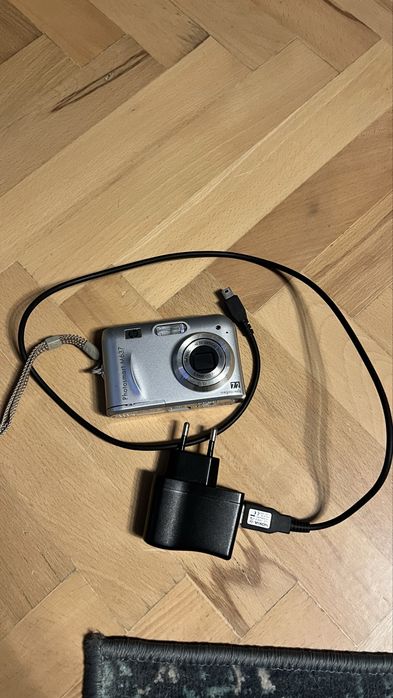 Готоапарат HP с карта