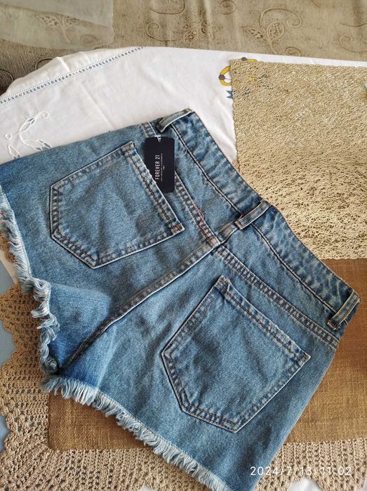 Liu Jo къс панталон за парти; къс панталон Forever21