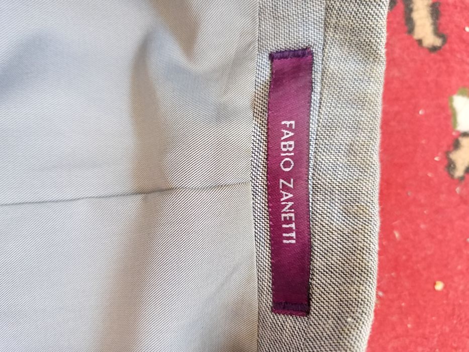 Продается костюм