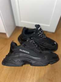 Balenciaga Triple S - Чисто Нови