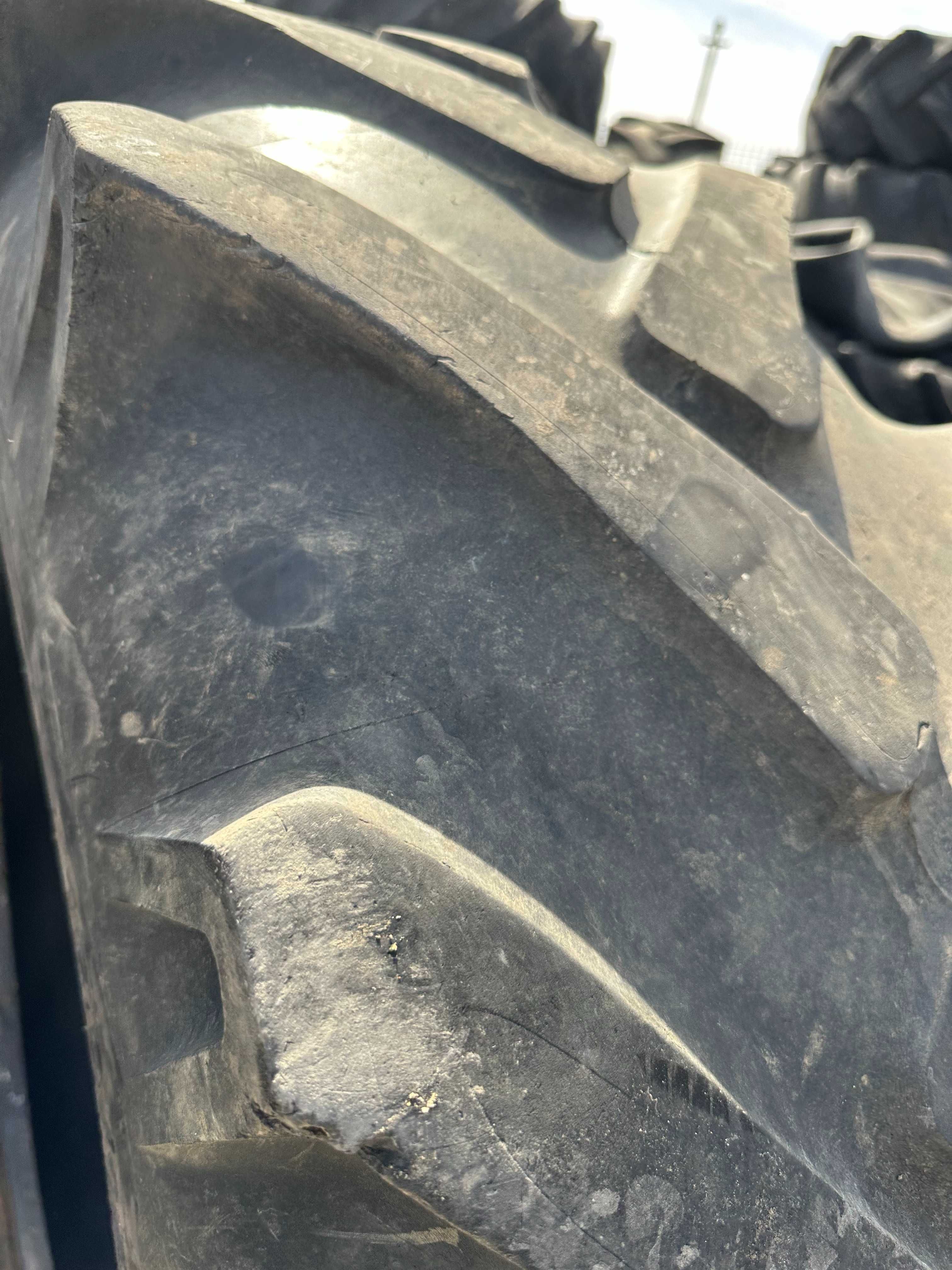 Cauciuc 16.9 R30 Semperit