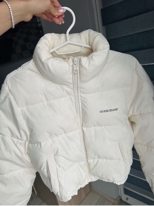 Дамско зимно яке Guess XS размер
