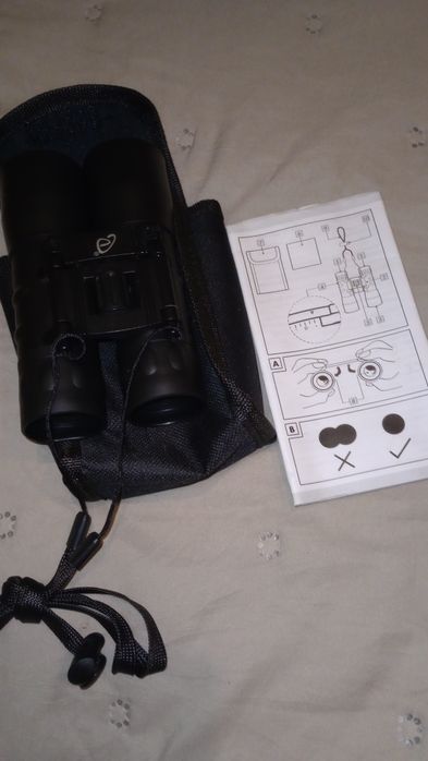 Binoclu pentru observație și natura