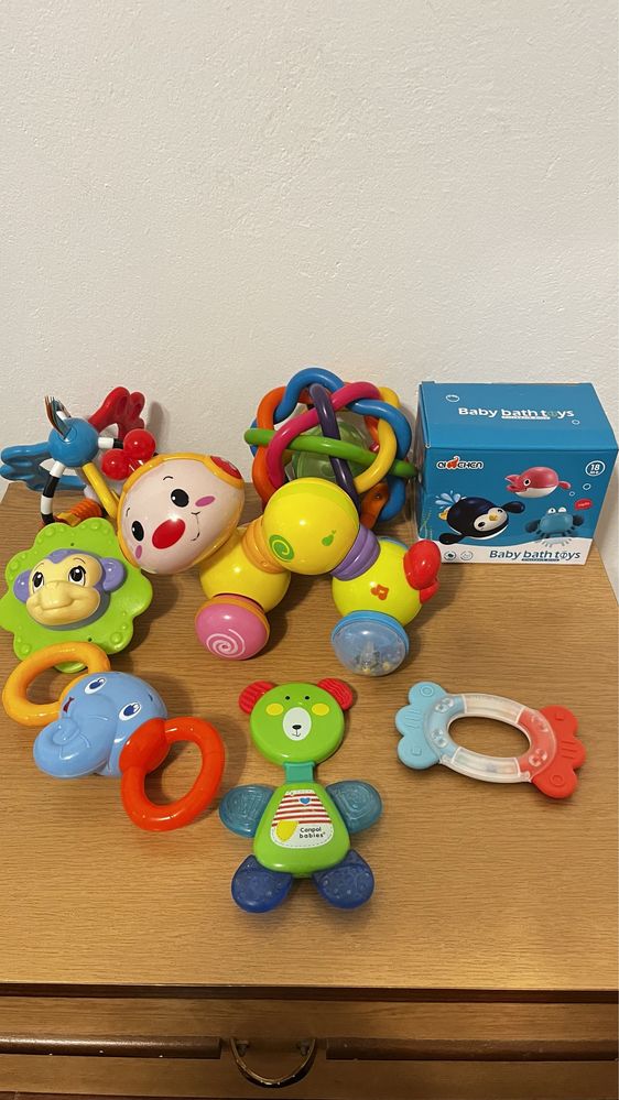 Образователени играчки, бебешки дрънкалки