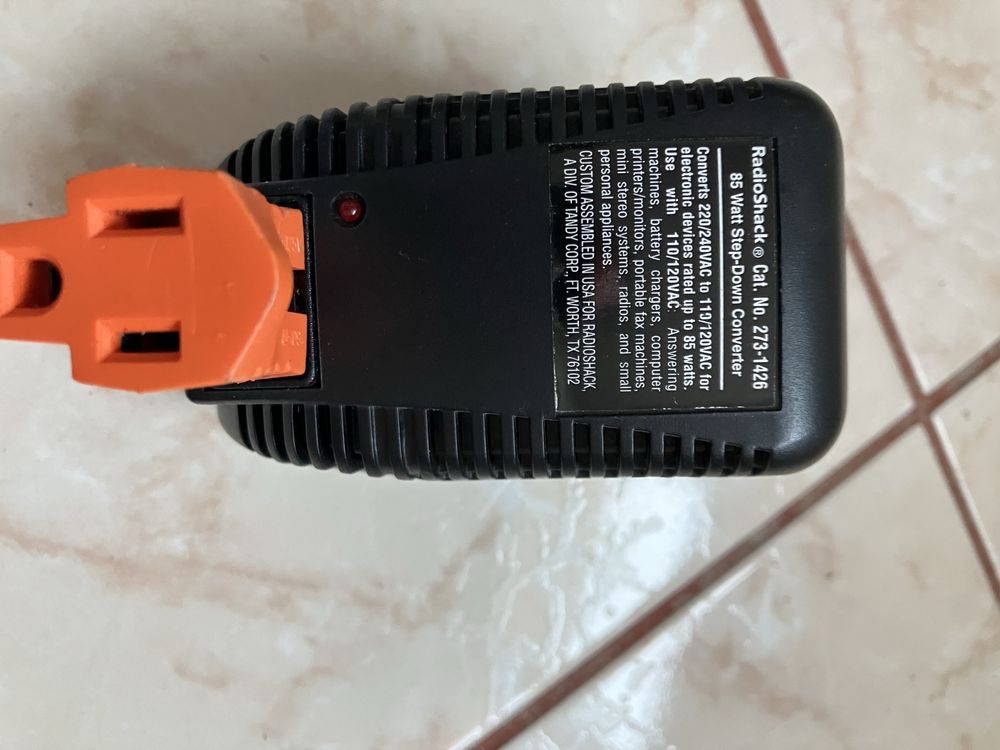 Convertor tensiune 220V-110W 85 W iesire