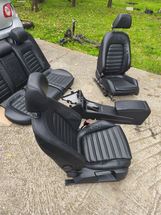 Scaune față de piele + banchetă  și cotieră Volkswagen Passat B6 break