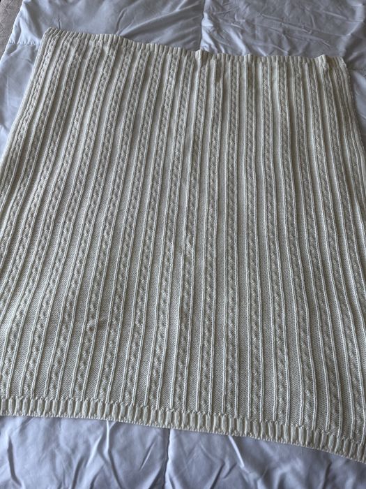 Завивки и възглавница за бебешко легло