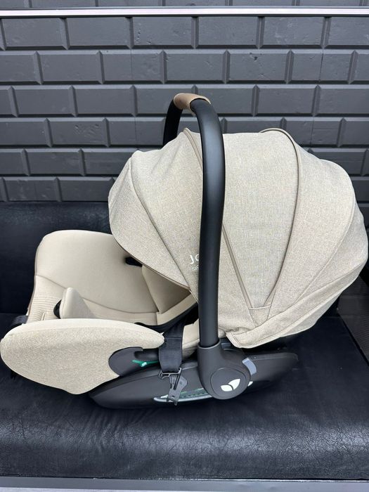 Vând scoică Joie plus baza rotativă