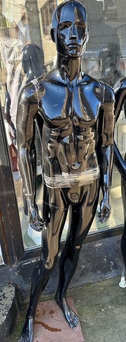 Мъжки манекени в много добро състояние и добра цена