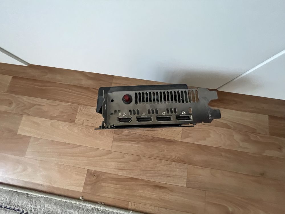 Продам видео карту radeon rx6800