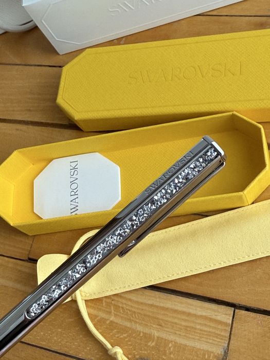 Pix argintiu Swarovski cu cristale, cromat