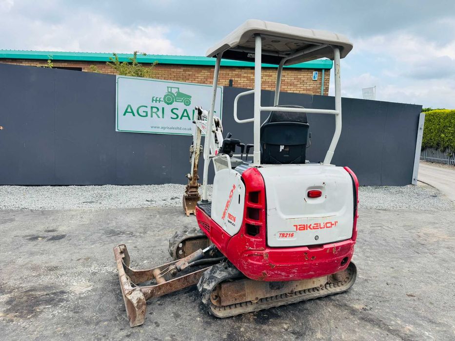 Miniexcavator Takeuchi TB216