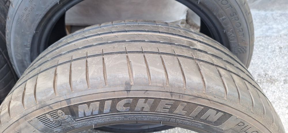 Michelin Pilot Sport 4 18’ 235/45/18 Tesla Model 3