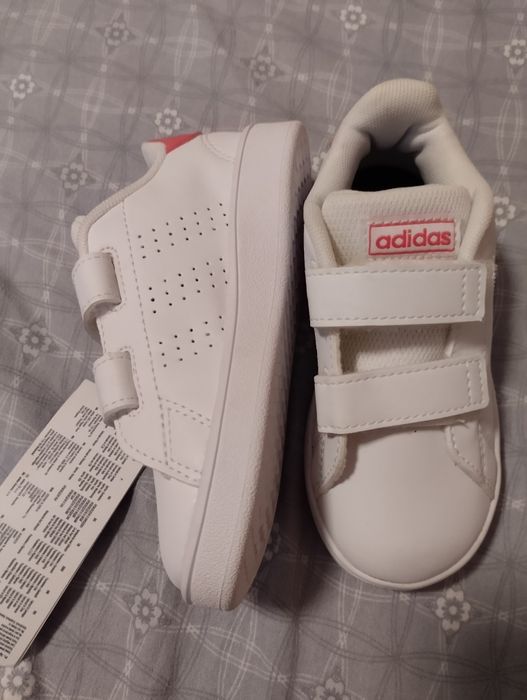 Детски маратонки adidas нови