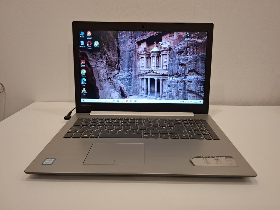 Laptop lenovo cu Windows 10