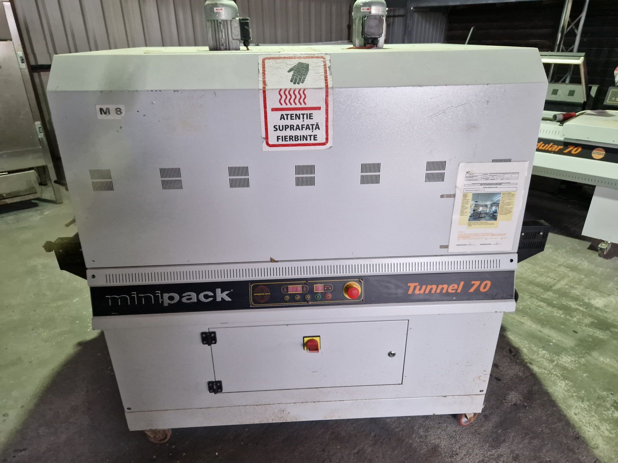 Masina de ambalat in folie termocontractabila/ de sigilat/ Minipack 70