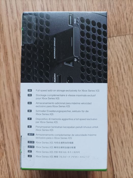 Western Digital Elements 1 TB, & SSD Plus 240 GB