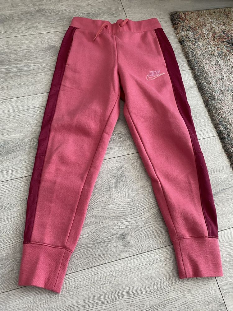 Pantaloni trening nike fete 128-137 cm 8-9 ani