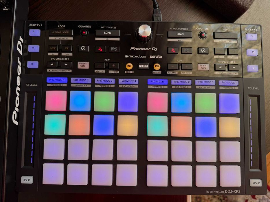 Pioneer DDJ 1000 + Pioneer DDJ XP 2