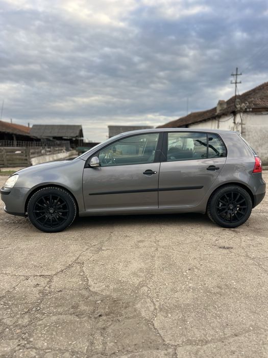 De vanzare vw golf 5