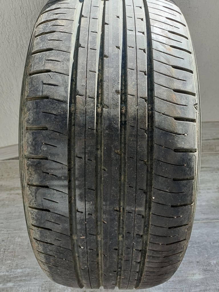 Anvelope Vara Falken Ziex ZE914 B 225 40 R18 92W