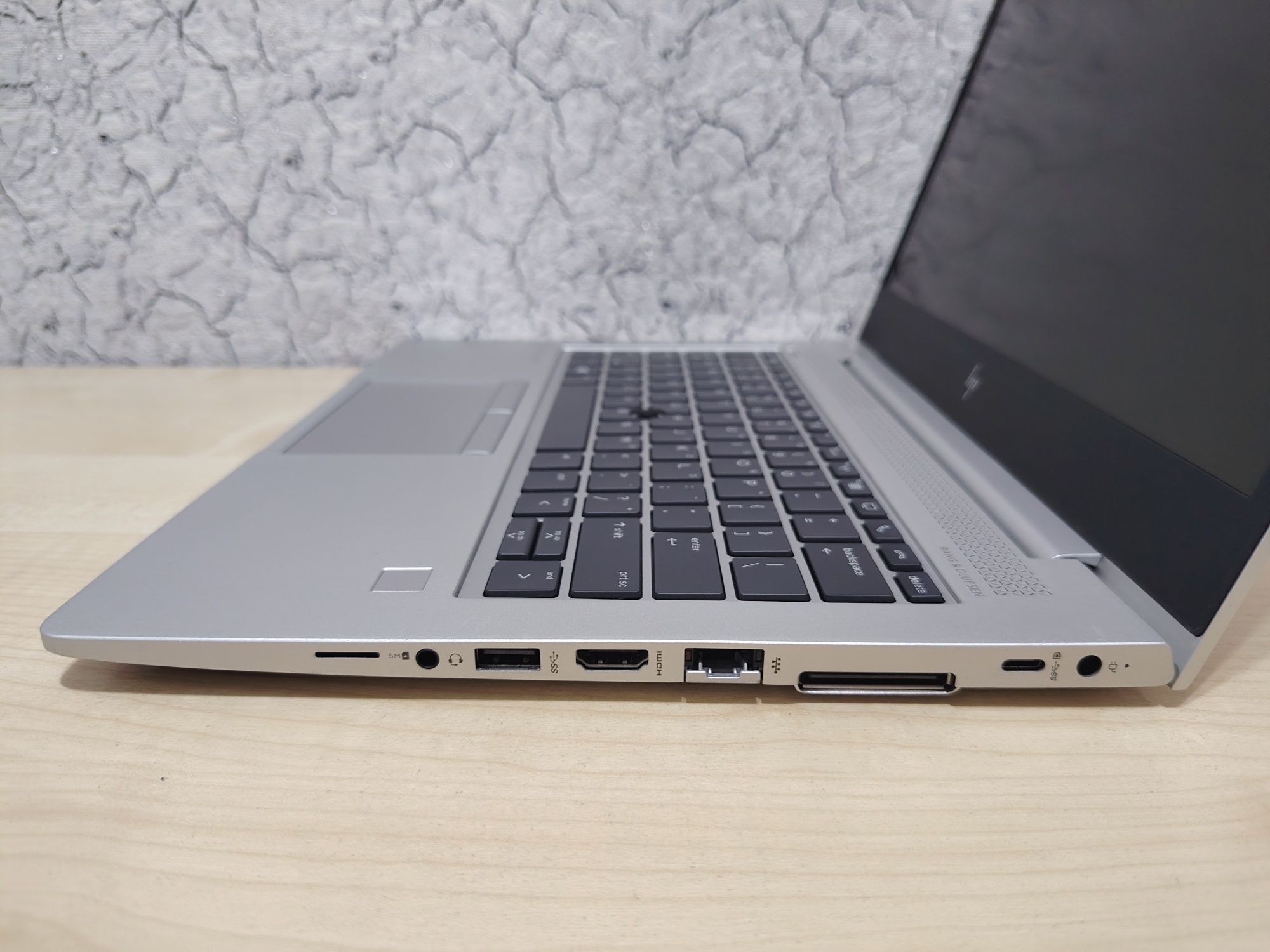HP EliteBook 735 G6 13,3"IPS FHD/RYZEN 5 PRO 3500U/8GB DDR4/512GB NVMe