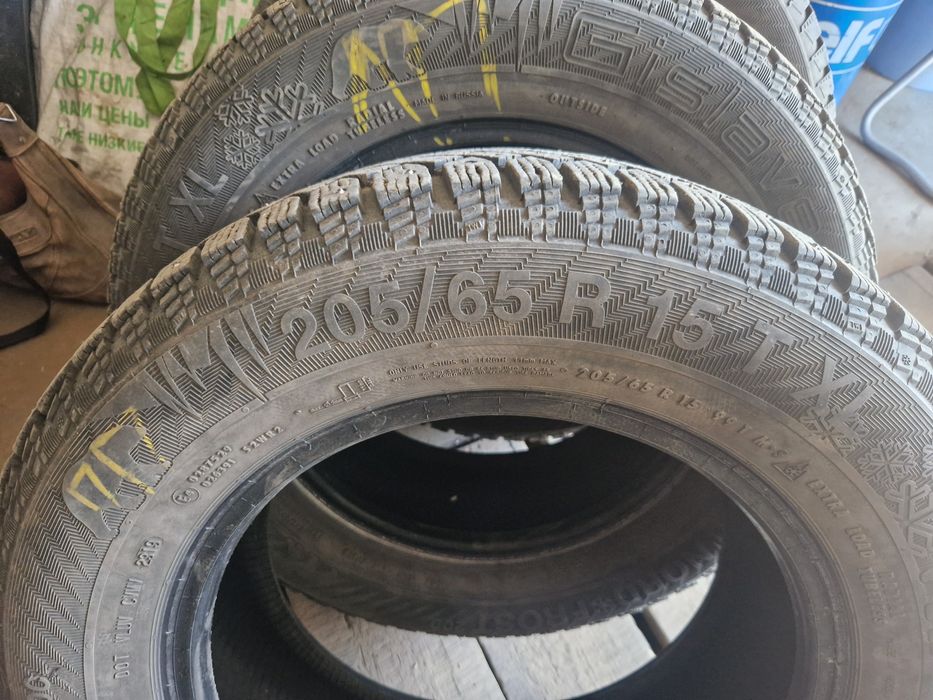 Продам комплект зимней шипованой резины!