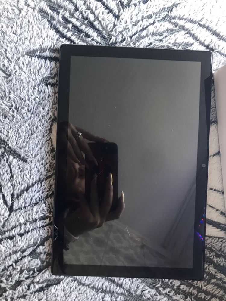 Продается срочно планшет