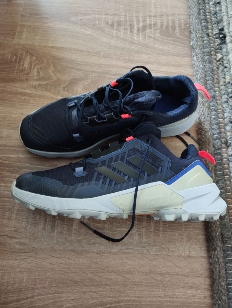 Adidas terrex ax4