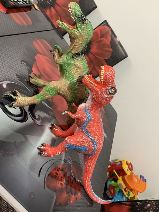 Dinozaur dimensiune mare