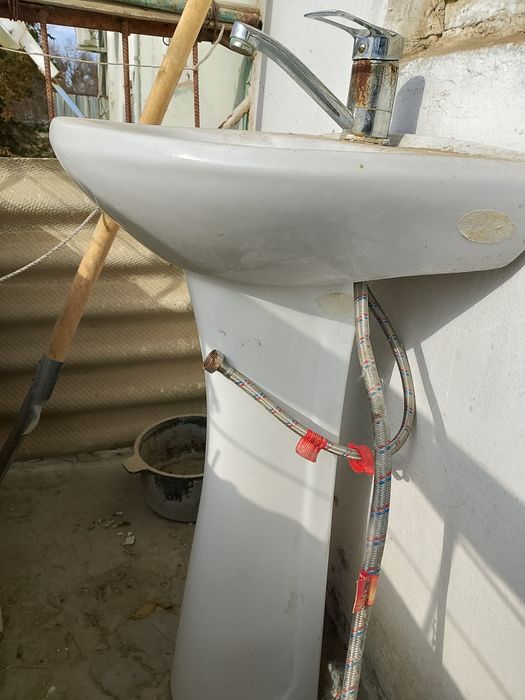 Раковина сатылады смесителімен