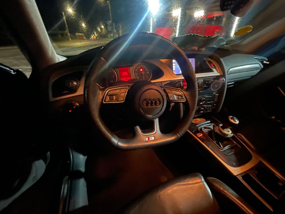 Vând Audi a4b8 2.0tdi