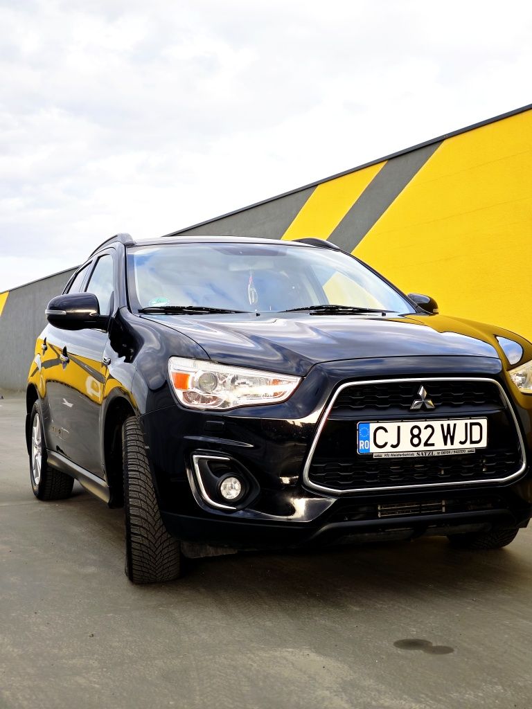 Vând Mitsubishi ASX 1.8 DI-D 4WD