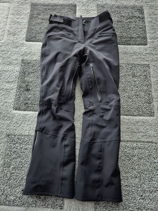vând pantaloni de schi dama